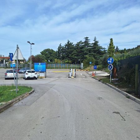 Apartments Simonetti Πόρετς Εξωτερικό φωτογραφία