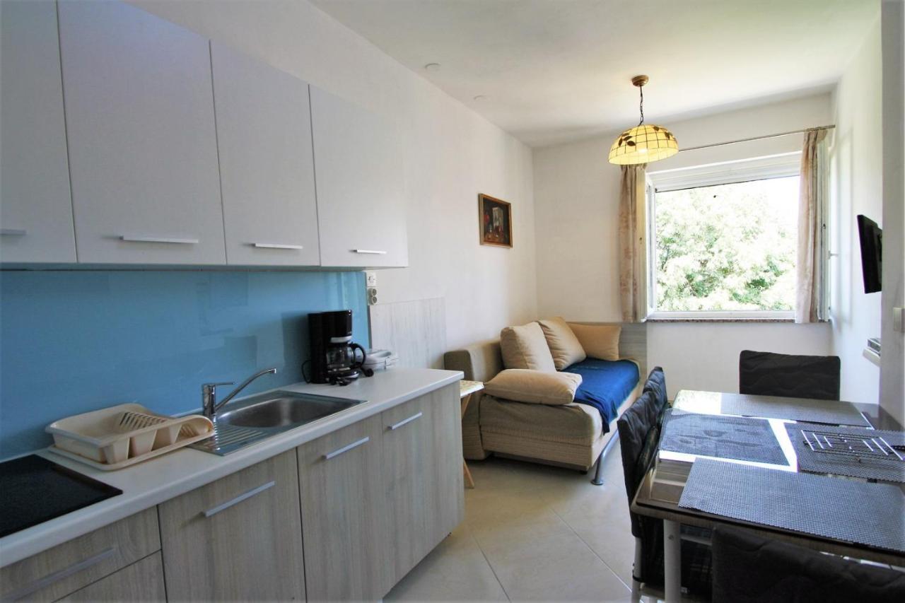Apartments Simonetti Πόρετς Εξωτερικό φωτογραφία